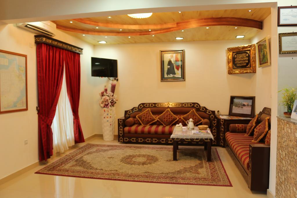 Al Karam Hotel Apartment Nizwa Eksteriør billede